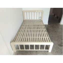 Giường ngủ đôi gia đình bằng sắt rộng 1m80 giá rẻ GSN06